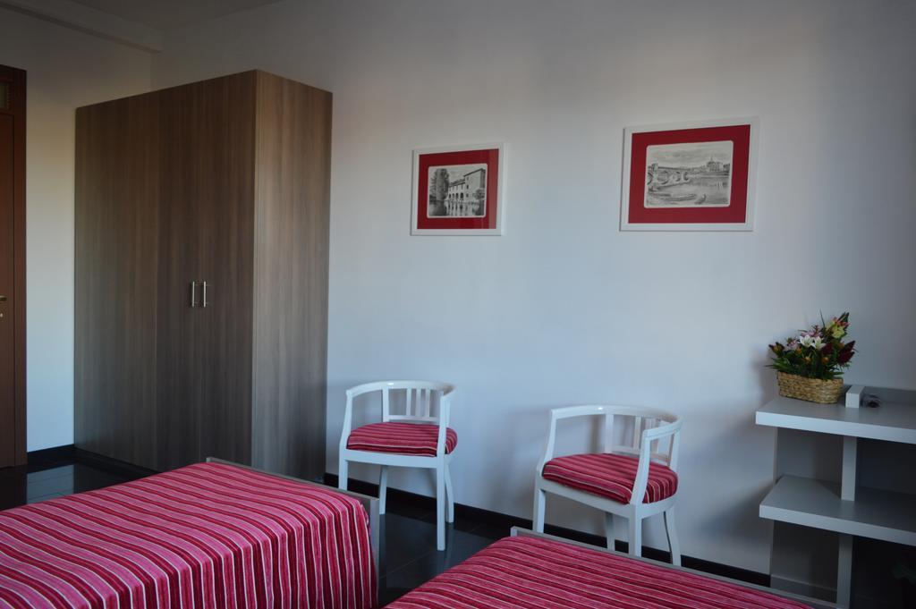 Il Corso Bed & Breakfast Novara Exterior photo